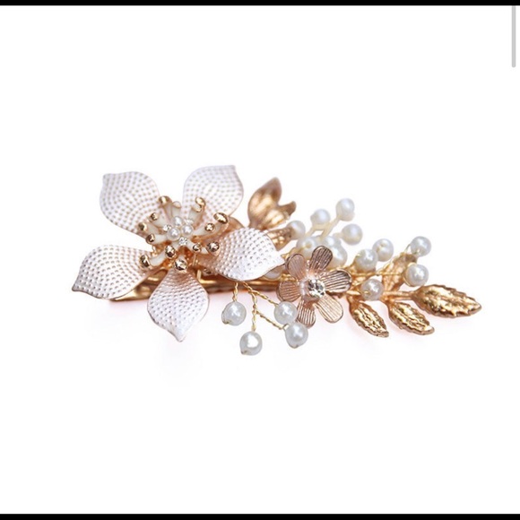 Gold Leaf Bridal Clip - Picture 3 of 3
